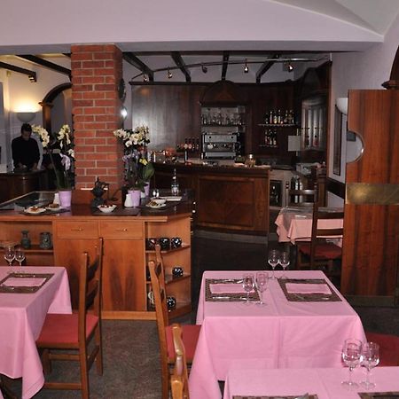 Albergo Ponte Vecchio 케르노비오 외부 사진