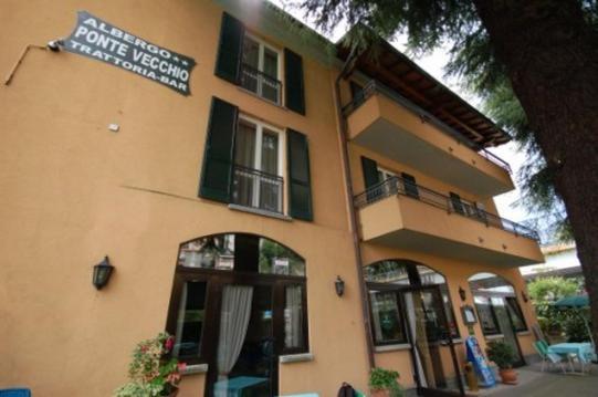 Albergo Ponte Vecchio 케르노비오 외부 사진