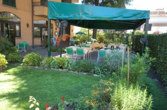 Albergo Ponte Vecchio 케르노비오 외부 사진